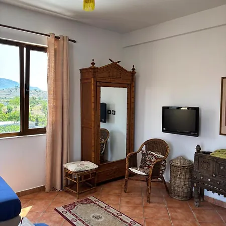 Calao Hostel *